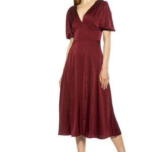 Alexia Admor Nola Midi in Burgundy